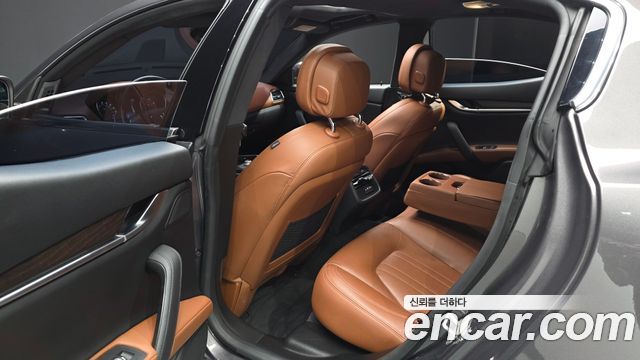 Maserati Ghibli 2020 — photo 16