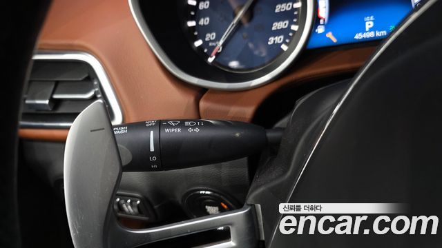 Maserati Ghibli 2020 — photo 35