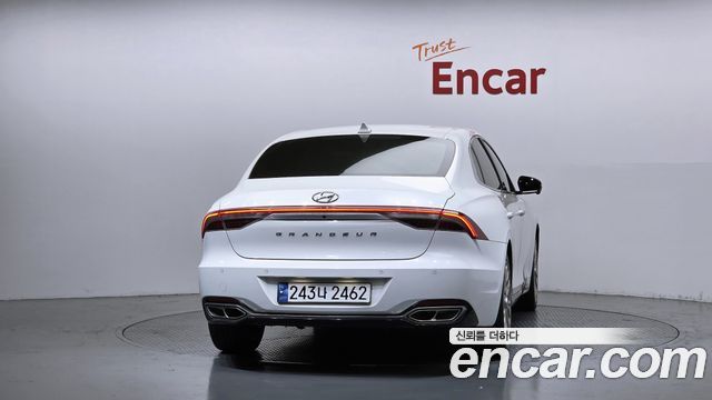 Hyundai Grandeur 2022 — photo 4