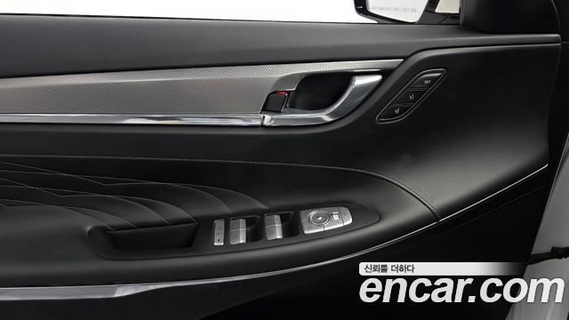 Hyundai Grandeur 2022 — photo 18