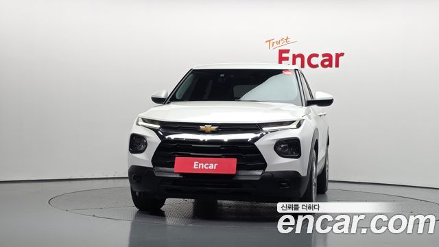 Chevrolet Korea Trailblazer 2022 — photo 3