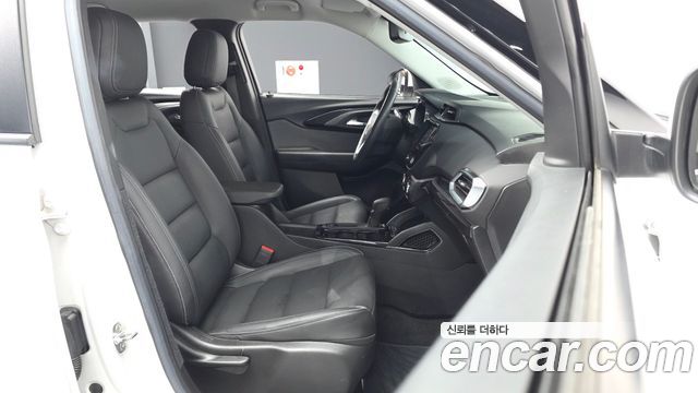 Chevrolet Korea Trailblazer 2022 — photo 17