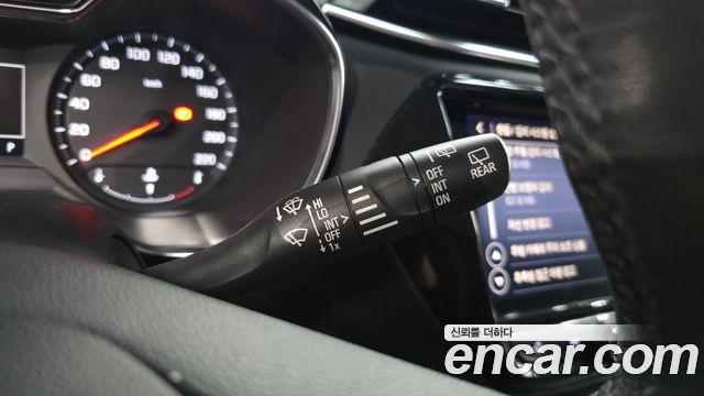 Chevrolet Korea Trailblazer 2022 — photo 28