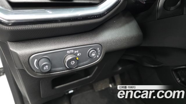 Chevrolet Korea Trailblazer 2022 — photo 30