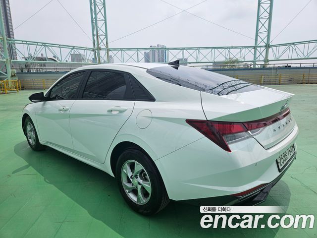Hyundai AVANTE 2021 — photo 2