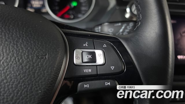 Volkswagen Tiguan 2020 — photo 21