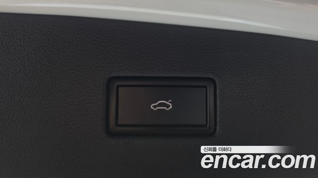 Volkswagen Tiguan 2020 — photo 24