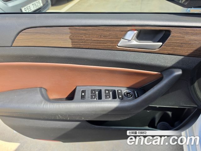 Hyundai Sonata 2018 — photo 13