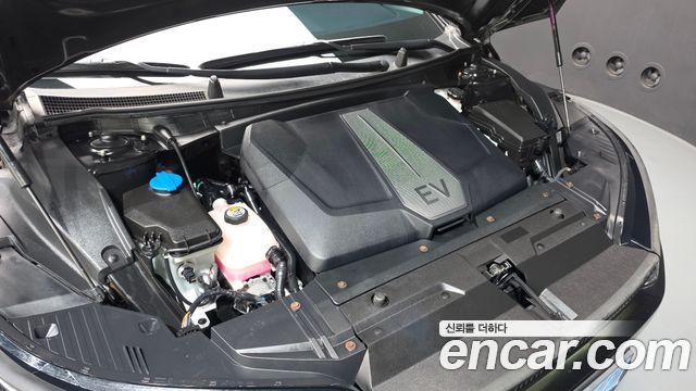 Kia EV6 2023 — photo 6