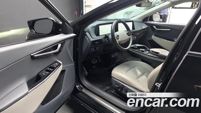 Kia EV6 2023 — photo 13