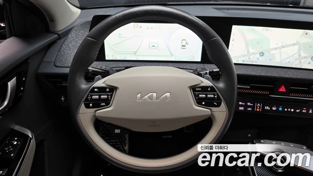 Kia EV6 2023 — photo 18
