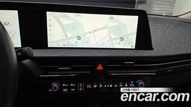 Kia EV6 2023 — photo 19