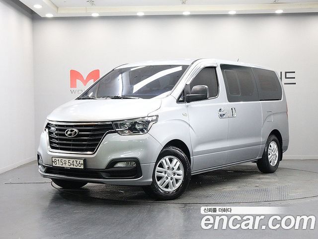 Hyundai Starex 2018 — photo 1