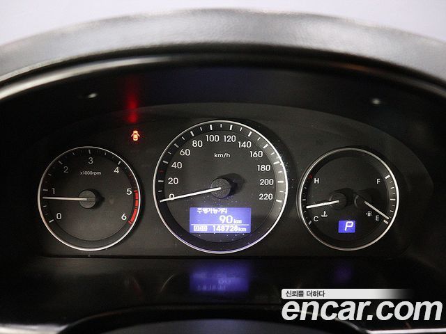 Hyundai Starex 2018 — photo 8