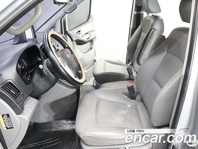 Hyundai Starex 2018 — photo 10