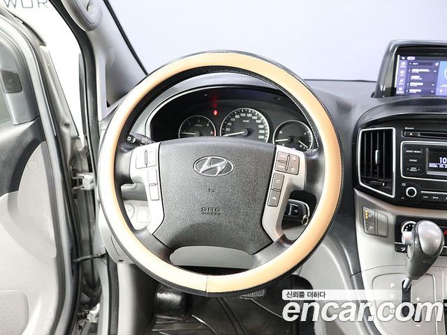 Hyundai Starex 2018 — photo 12