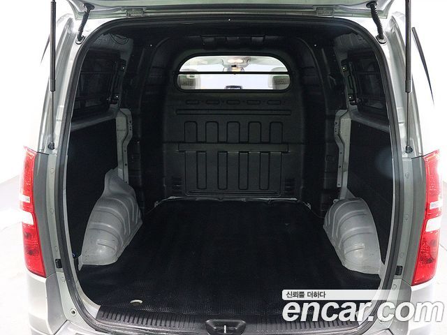 Hyundai Starex 2018 — photo 20