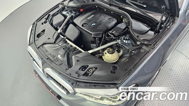 BMW 5-Series 2018 — photo 6