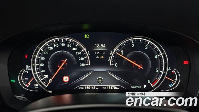 BMW 5-Series 2018 — photo 8