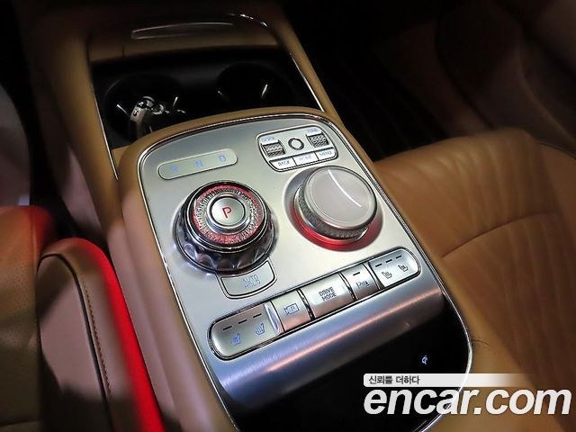 Genesis G90 2023 — photo 12
