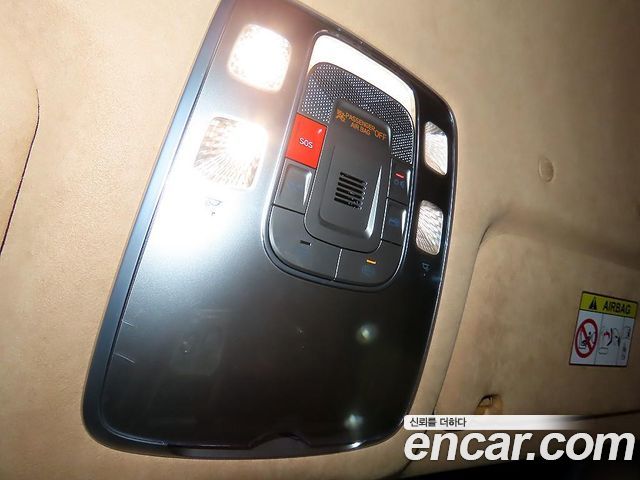 Genesis G90 2023 — photo 15