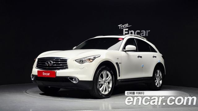 Infiniti QX70 2015 — photo 1