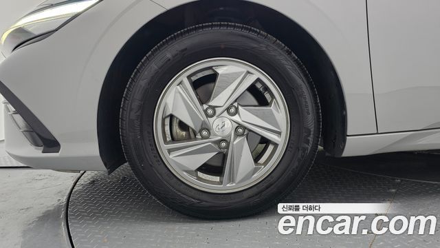 Hyundai AVANTE 2024 — photo 5