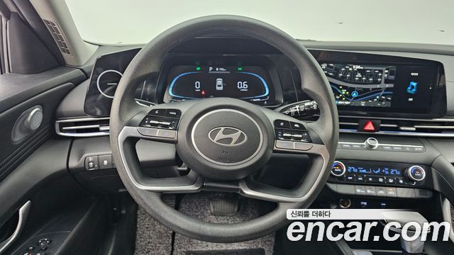 Hyundai AVANTE 2024 — photo 12