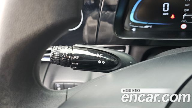 Hyundai AVANTE 2024 — photo 18