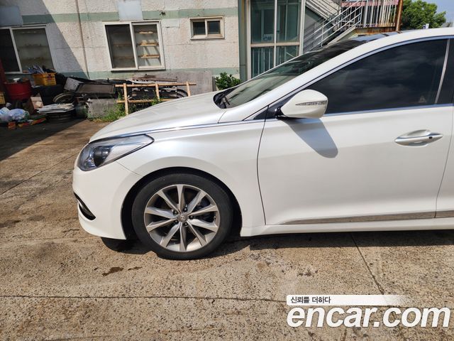 Hyundai Grandeur 2015 — photo 3