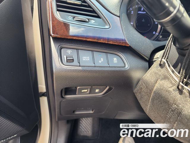 Hyundai Grandeur 2015 — photo 11