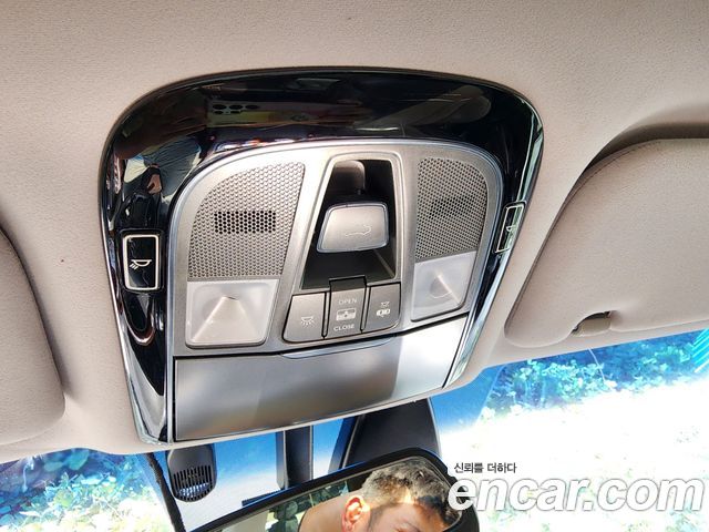 Hyundai Grandeur 2015 — photo 17