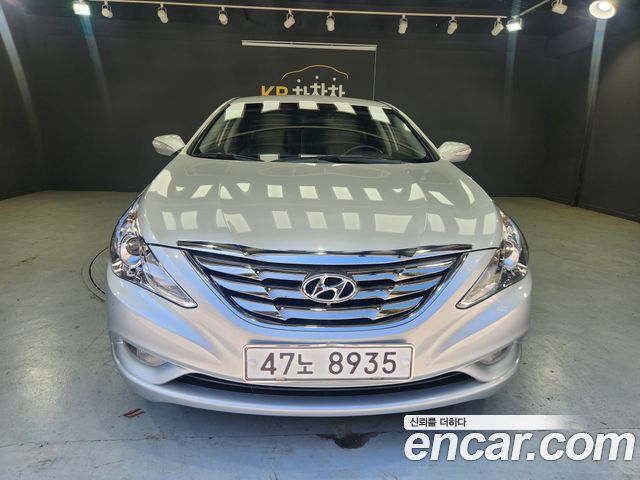 Hyundai Sonata 2010 — photo 1