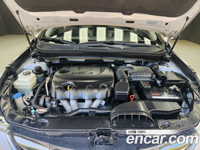 Hyundai Sonata 2010 — photo 19