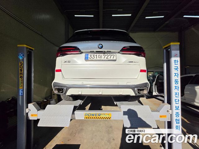 BMW X5 2024 — photo 2