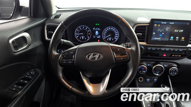 Hyundai Venue 2020 — photo 18