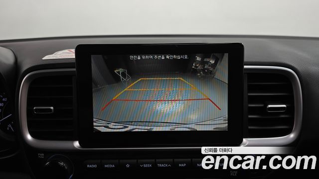 Hyundai Venue 2020 — photo 20