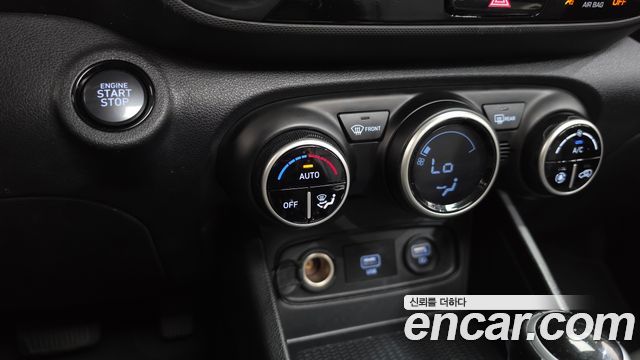 Hyundai Venue 2020 — photo 27