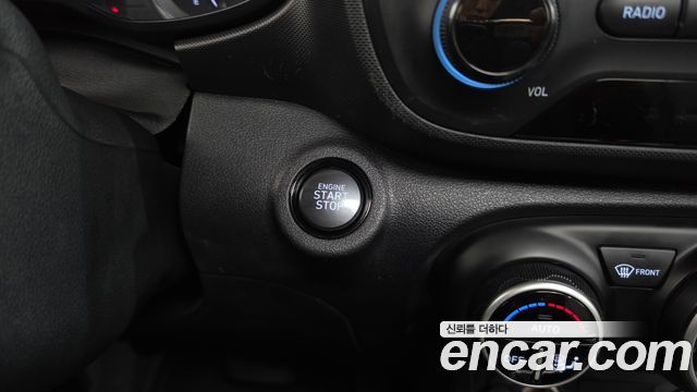 Hyundai Venue 2020 — photo 28
