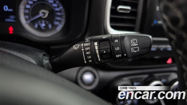 Hyundai Venue 2020 — photo 29