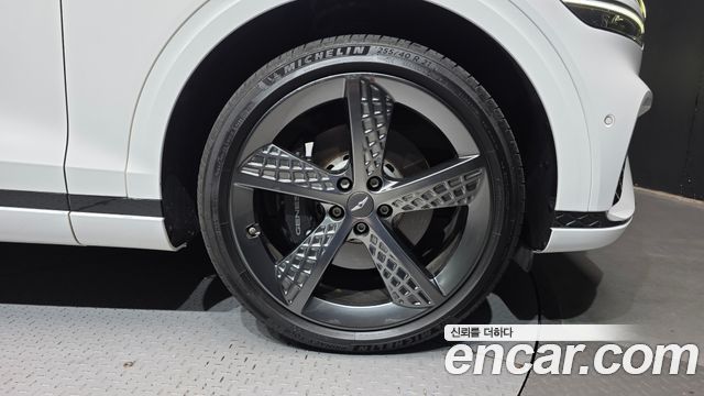 Genesis GV70 2021 — photo 7