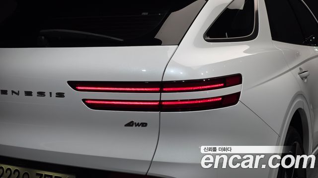 Genesis GV70 2021 — photo 9