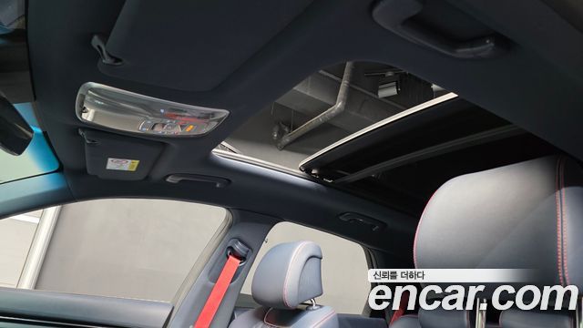 Genesis GV70 2021 — photo 27