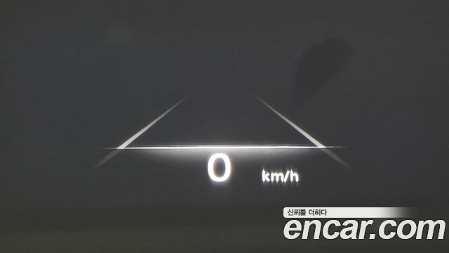 Genesis GV70 2021 — photo 28