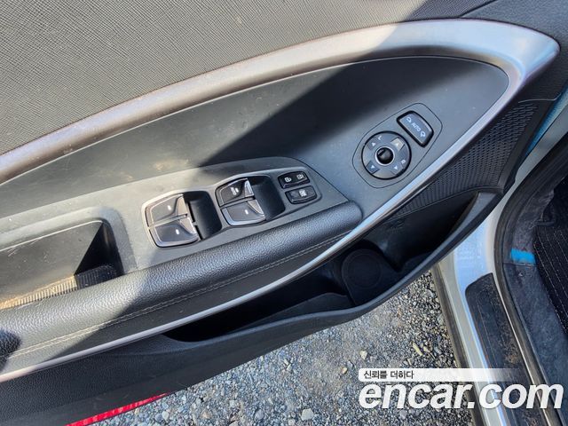 Hyundai Santafe 2016 — photo 9