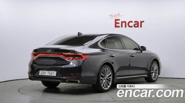 Hyundai Grandeur 2018 — photo 2