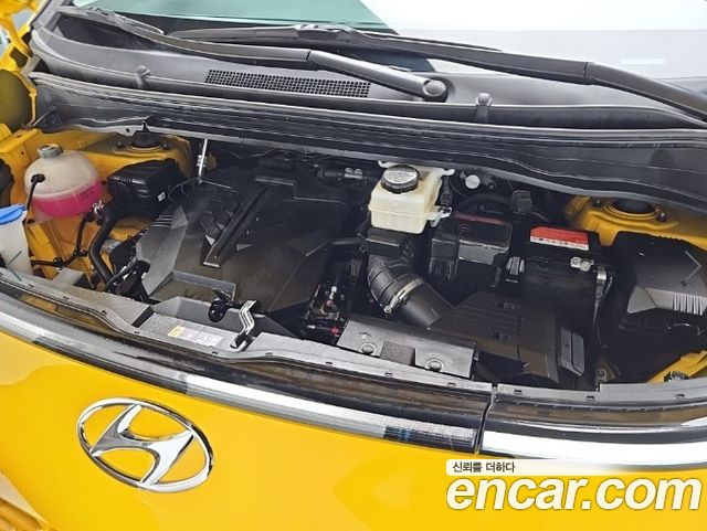 Hyundai Staria 2024 — photo 5