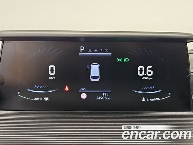 Hyundai Staria 2024 — photo 6