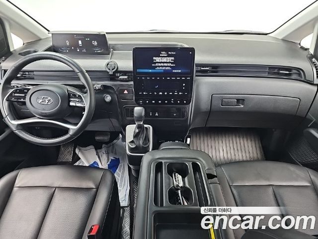 Hyundai Staria 2024 — photo 7