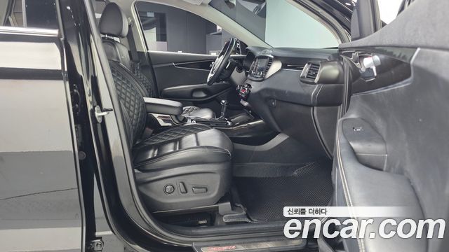 Kia Sorento 2018 — photo 11